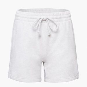 Aritzia Tna Cozy Fleece Boyfriend 5” Shorts